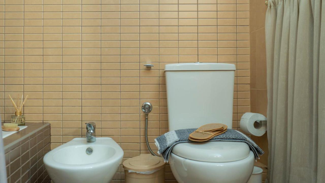 Postmans Apartment Under Meteora カランバカ エクステリア 写真