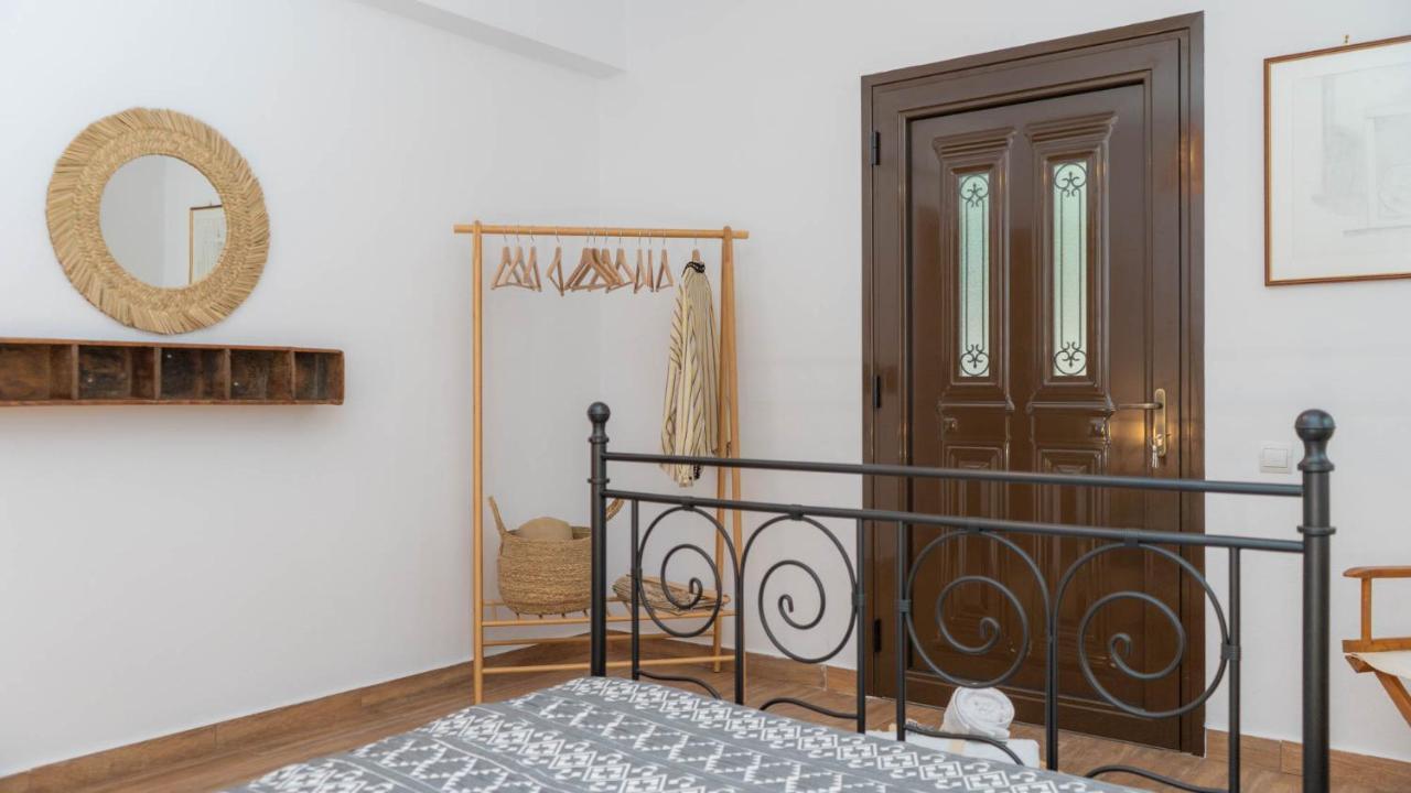 Postmans Apartment Under Meteora カランバカ エクステリア 写真