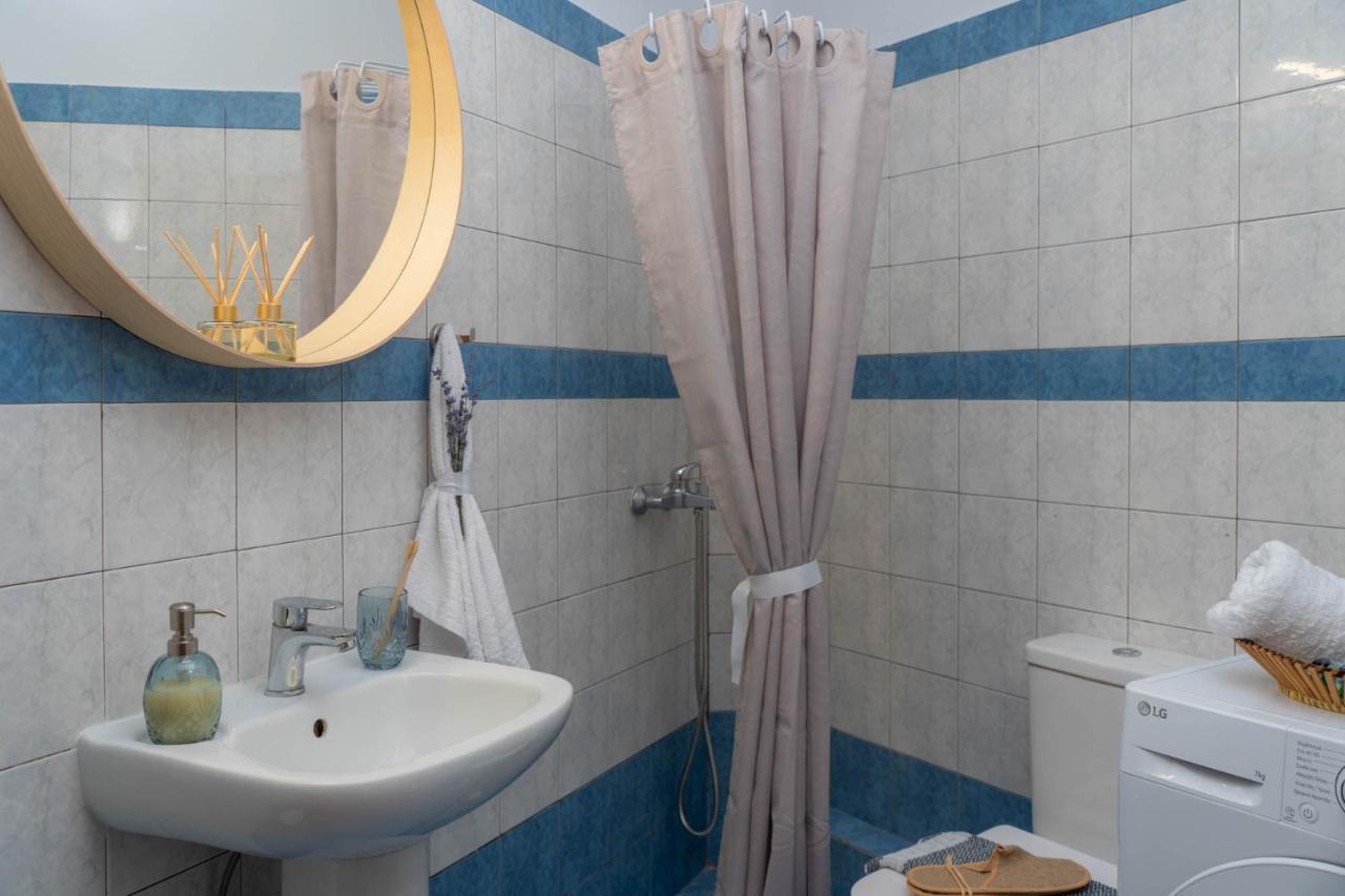 Postmans Apartment Under Meteora カランバカ エクステリア 写真