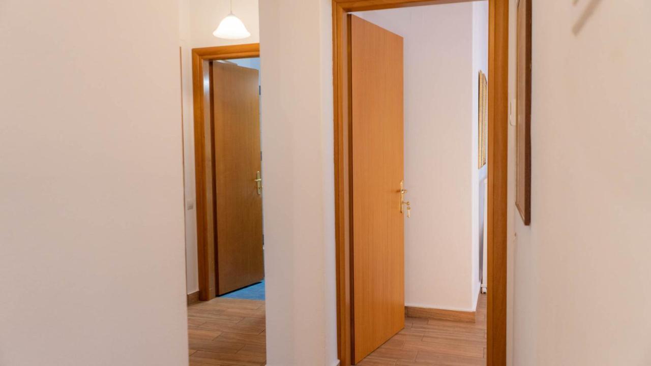 Postmans Apartment Under Meteora カランバカ エクステリア 写真